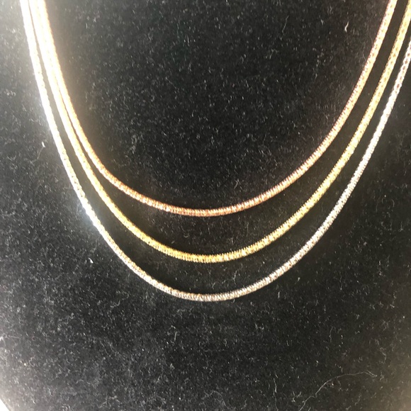 Necklace & bracelet combo - Picture 4 of 8